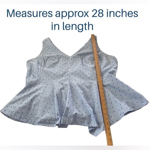 26W Lane Bryant Cotton Peplum Print Top with Asymmetrical Hem and Zipper Detail - Picture 13 of 17